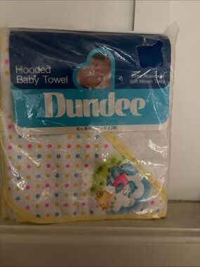 Dundee Hooded Baby Towel - Yellow Trim with Polka Dot Print